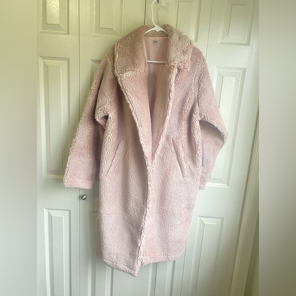 NWT Alo Yoga Oversized Sherpa Trench Teddy Coat - Pink - Picture 4 of 11